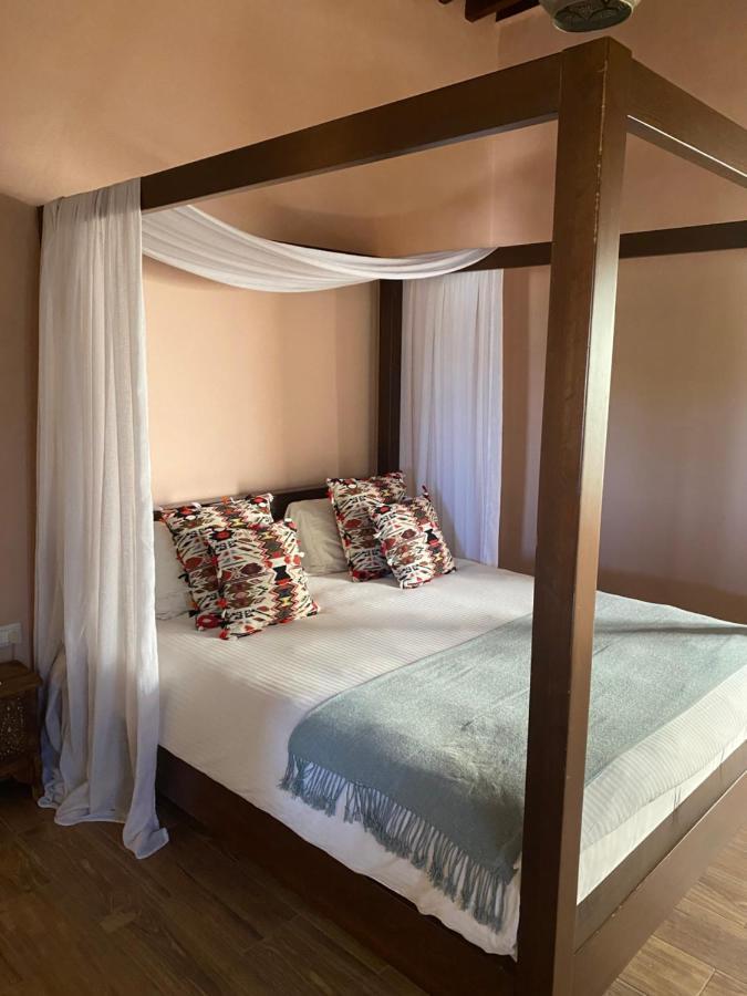 Bed and Breakfast Dar Camelia Тир Екстер'єр фото