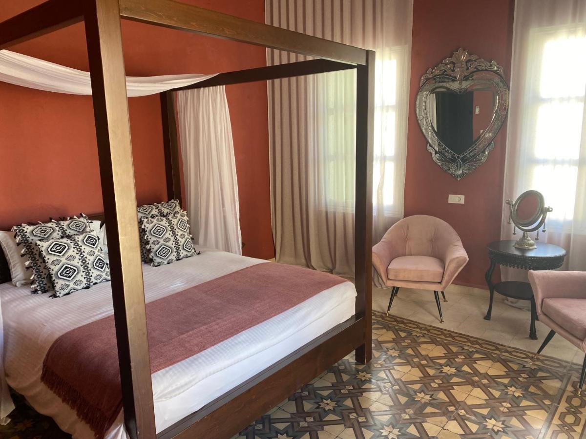 Bed and Breakfast Dar Camelia Тир Екстер'єр фото