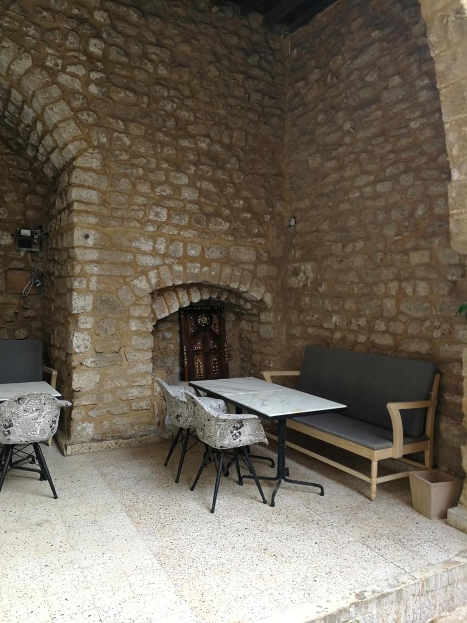 Bed and Breakfast Dar Camelia Тир Екстер'єр фото